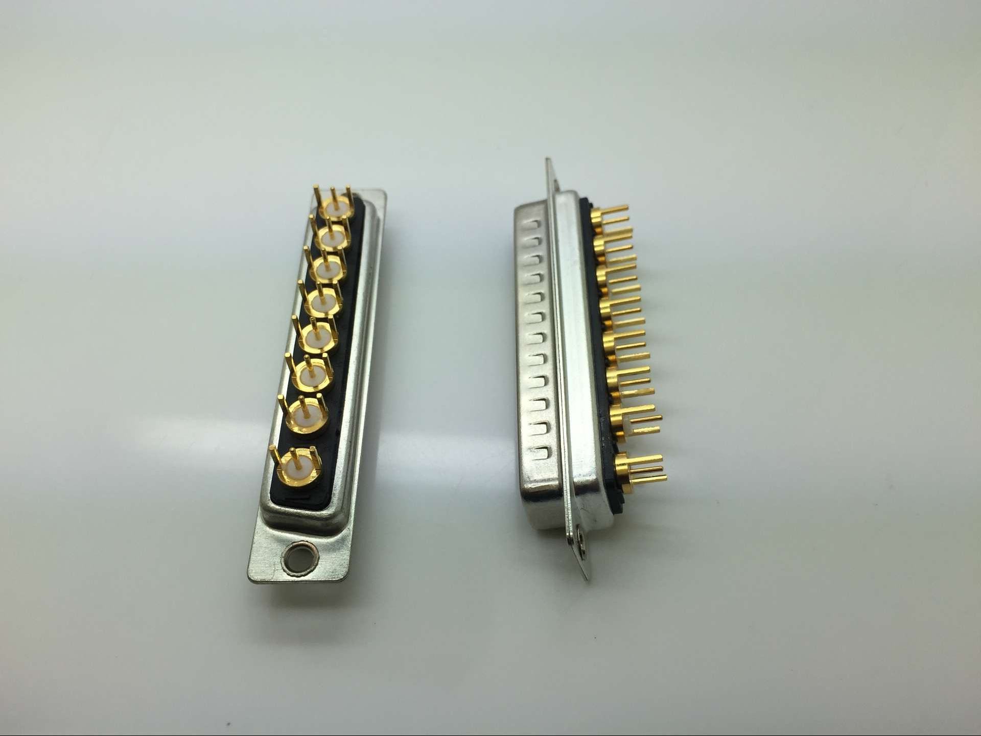 精密連接器汽車行業(yè)應(yīng)用